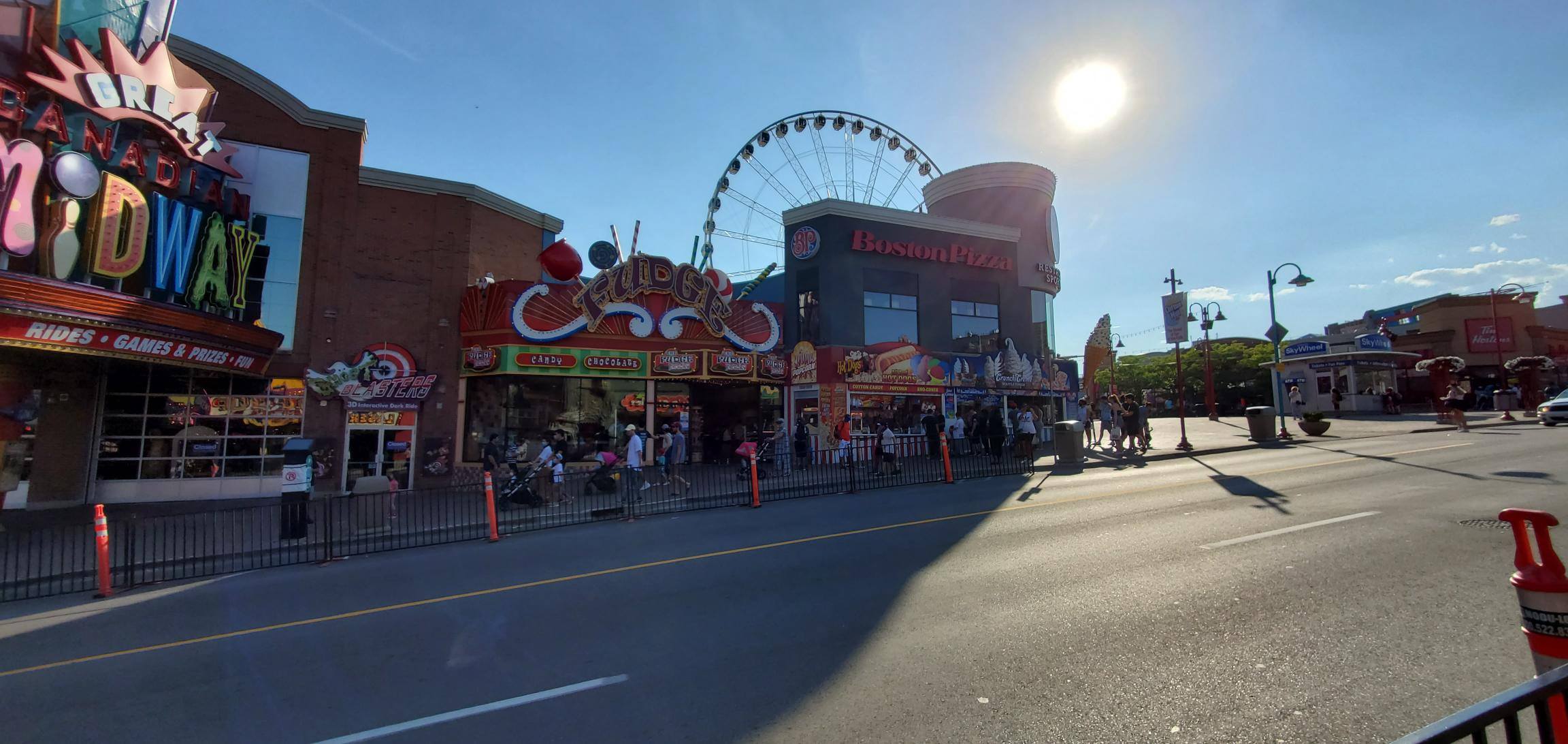 La Niagara SkyWheel de nuit