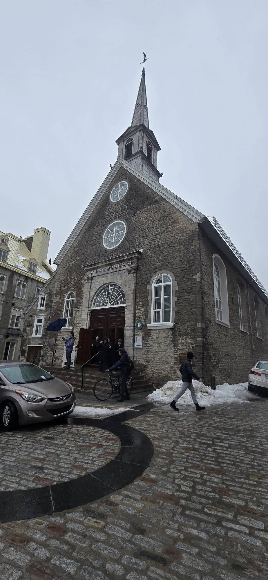 Rue animée du Vieux-Québec